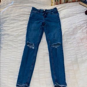 Topshop Ripped Jamie Jeans